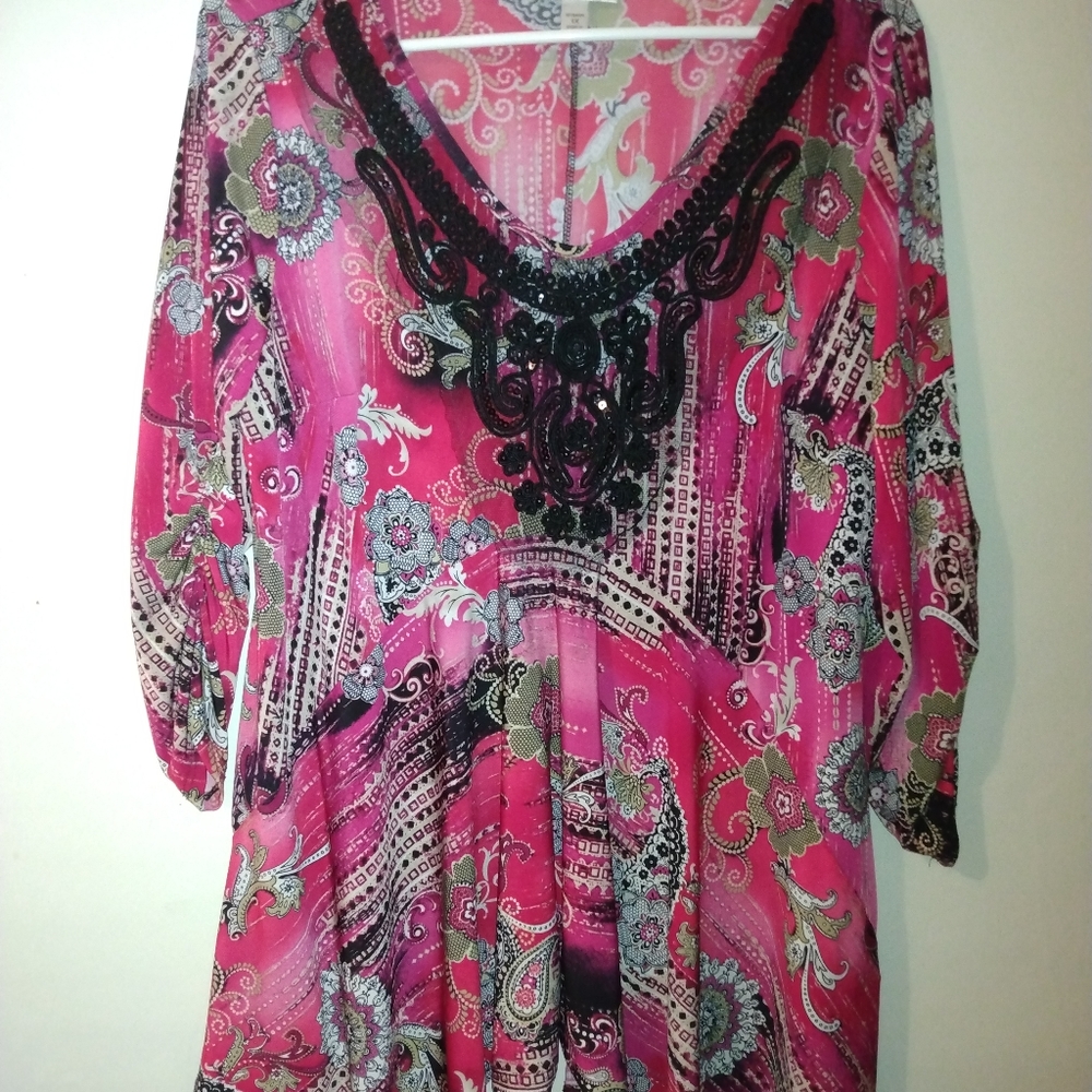 Red tunic length top